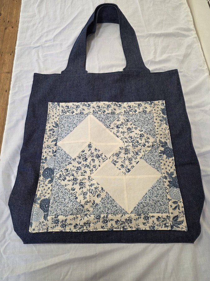 Julie Quilted bag for the raffle